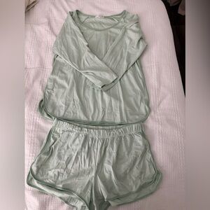 Lake Pima Green Striped Set